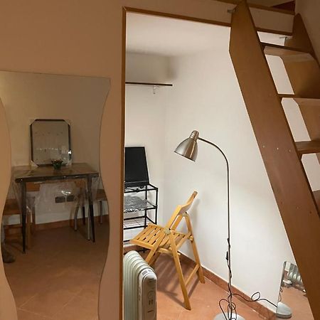 Апартаменти “Piccola Domus” Неаполь Екстер'єр фото